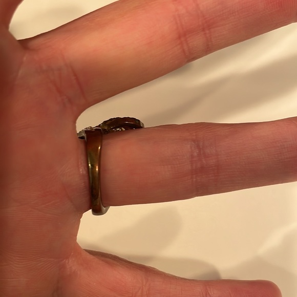 Cache silver and rhinestone crystal ring size 6 - Picture 2 of 7